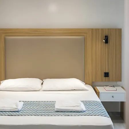 Hotel Fereniki &